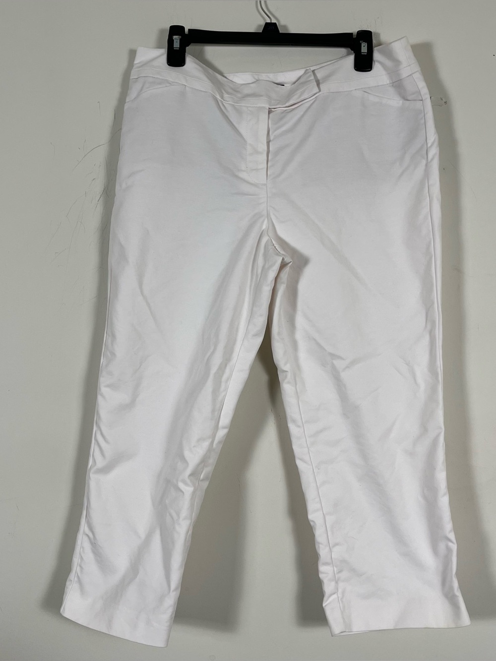Anne Klein white Capri pants preowned excellent size 12